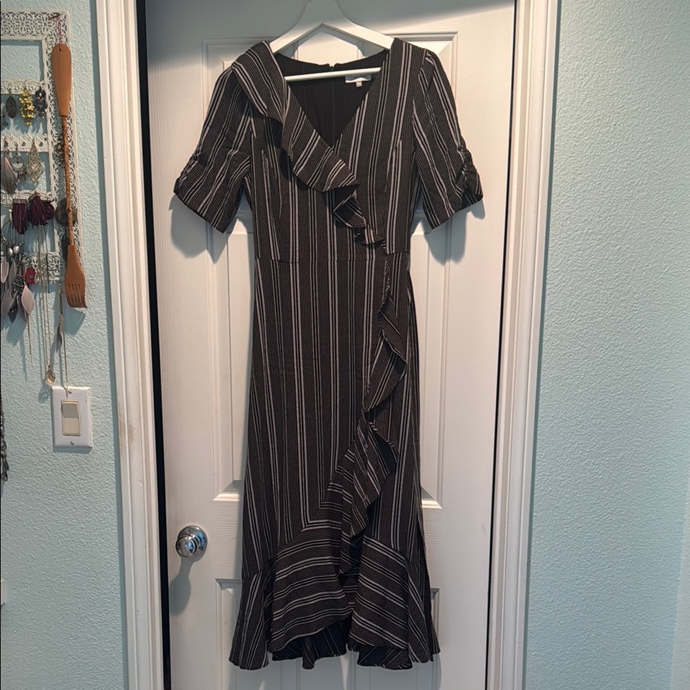 Excellent condition Black Striped Ruffle Dress - Picture 3 of 12